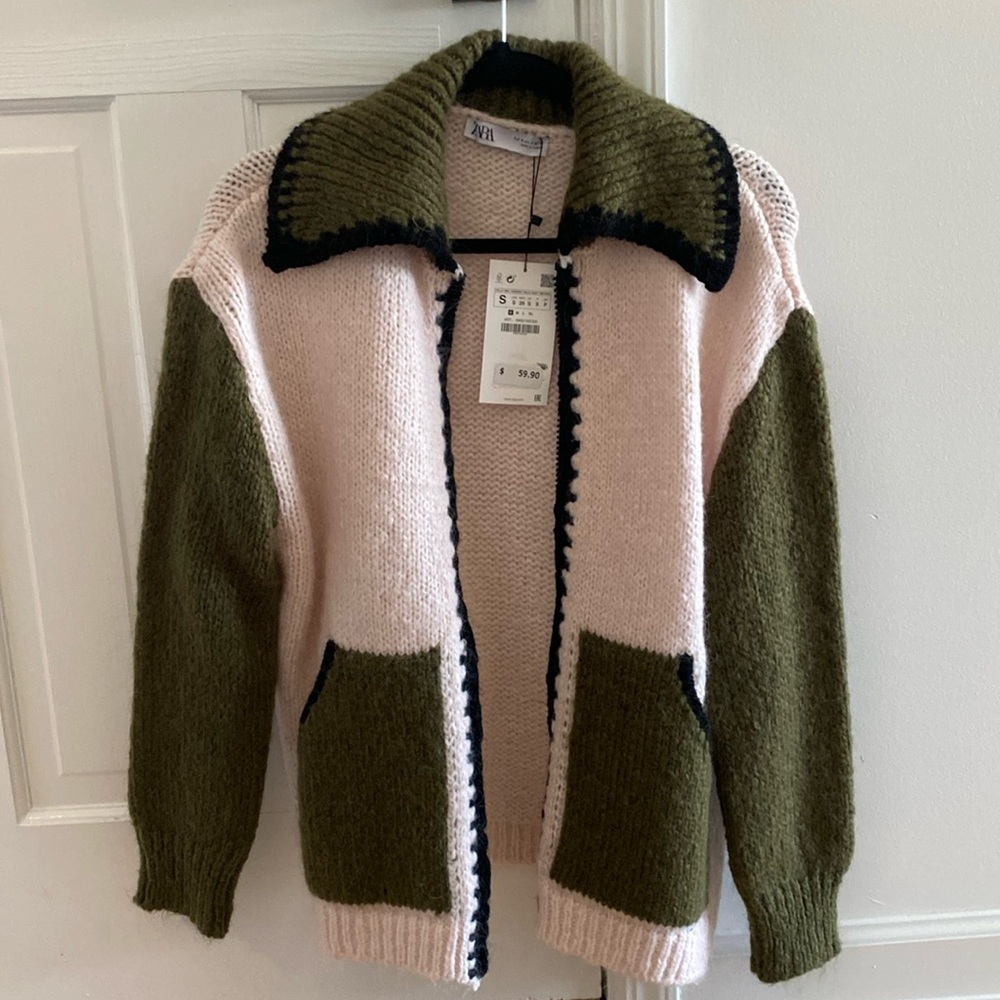 Zip up collar sweater